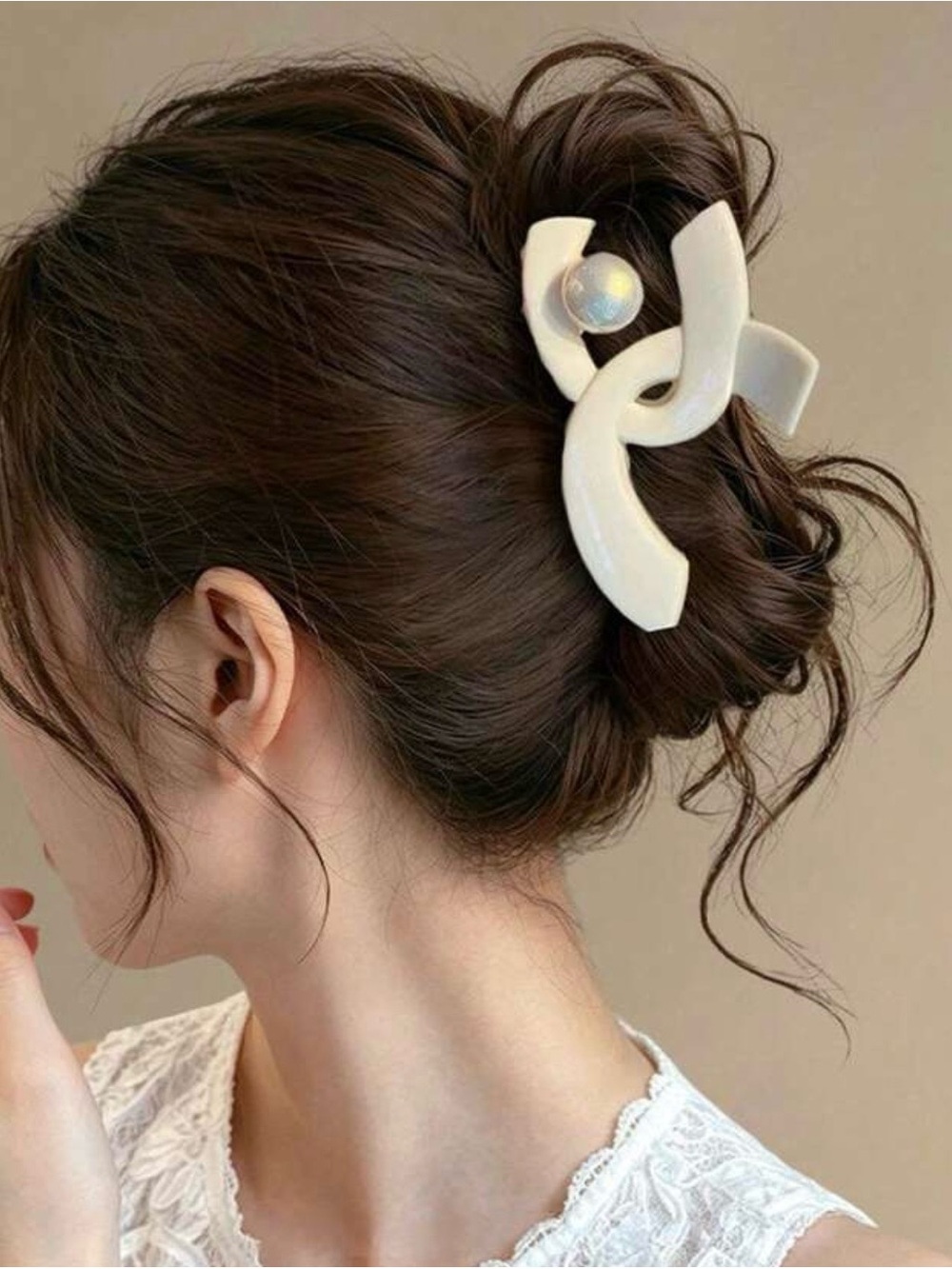 Elegant Cream Sculptural Hair Clip with Pearl Accent